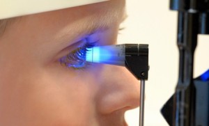 Komplikationen können beim Lasern der Augen entstehen